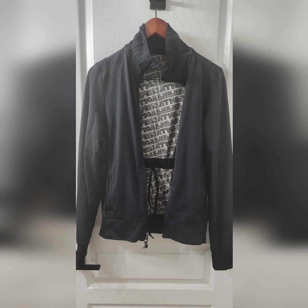 Lululemon Athletica Black Lightweight Zip-Up Reversable